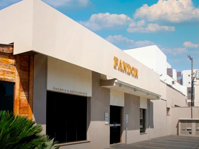 Fachada da Pandor, Padaria e Restaurante